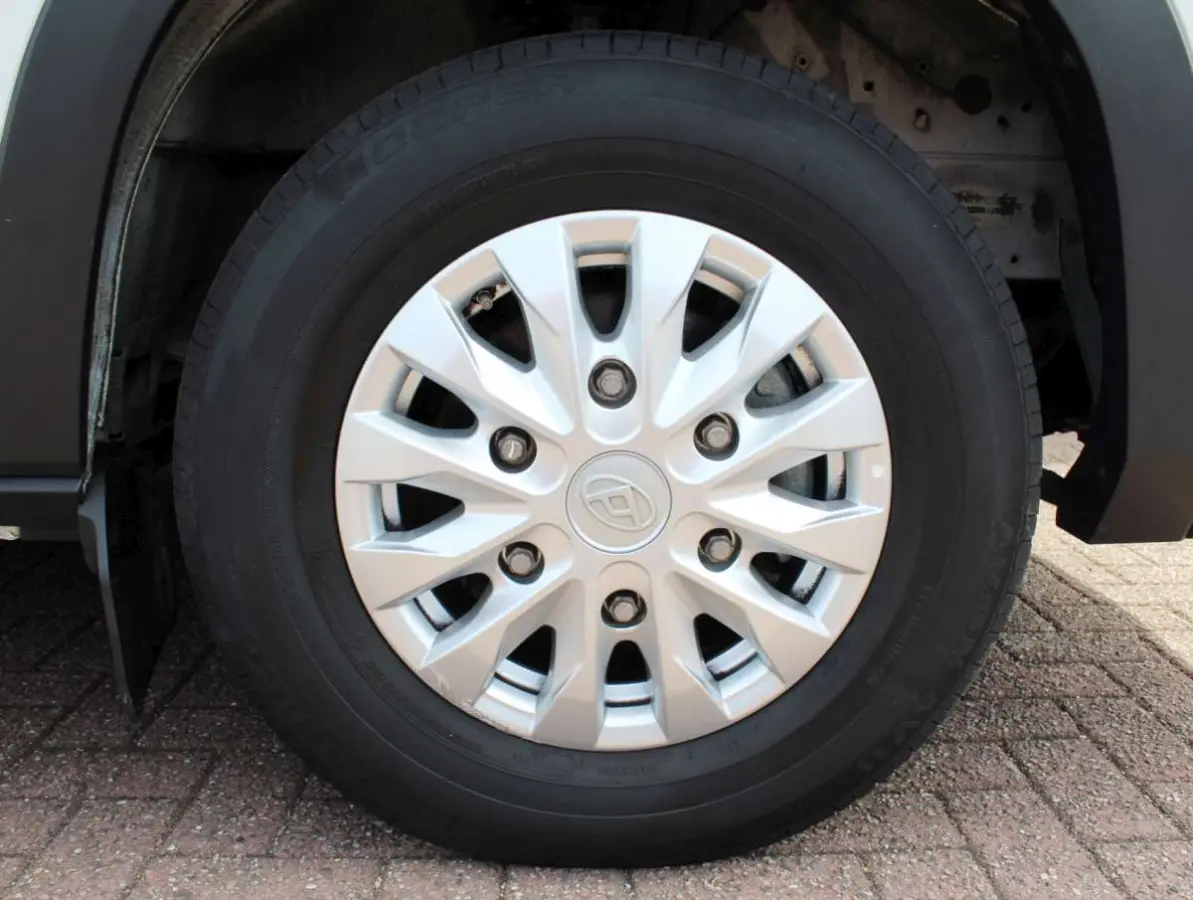 L3 65 kWh Elektrische Bakwagen Laadklep
