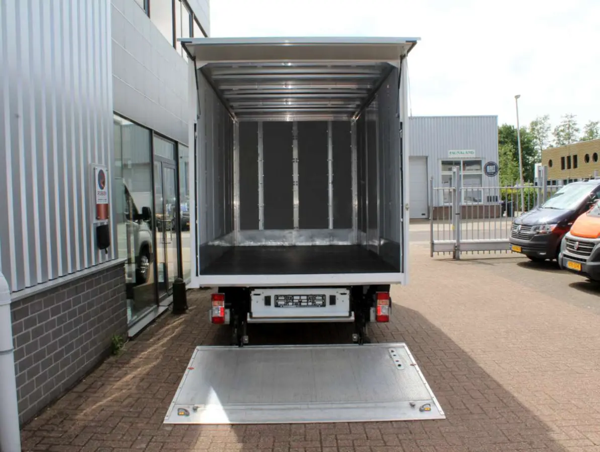 L3 65 kWh Elektrische Bakwagen Laadklep