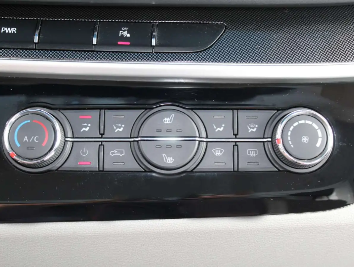 L3 65 kWh Elektrische Bakwagen Laadklep