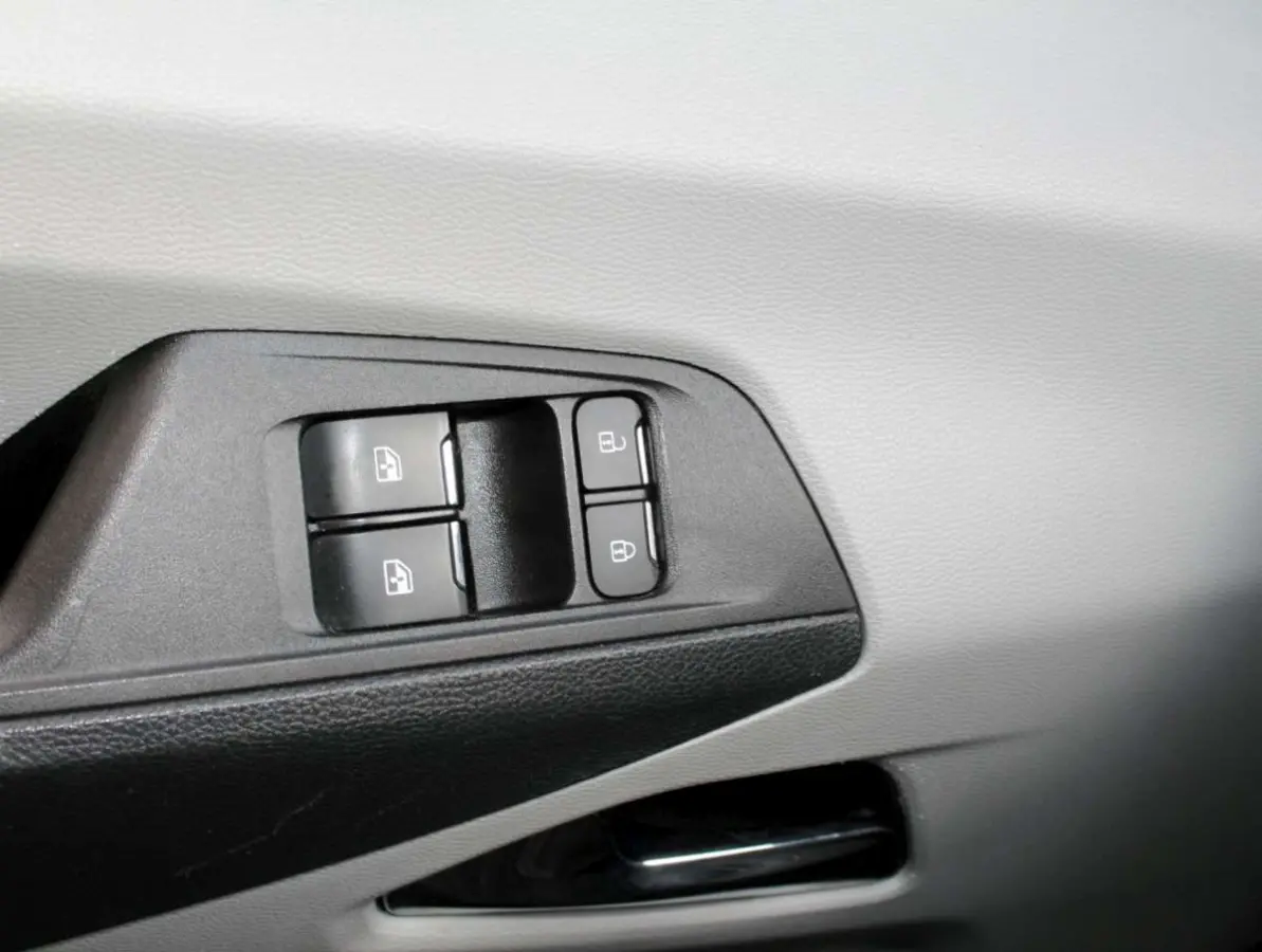 L3 65 kWh Elektrische Bakwagen Laadklep