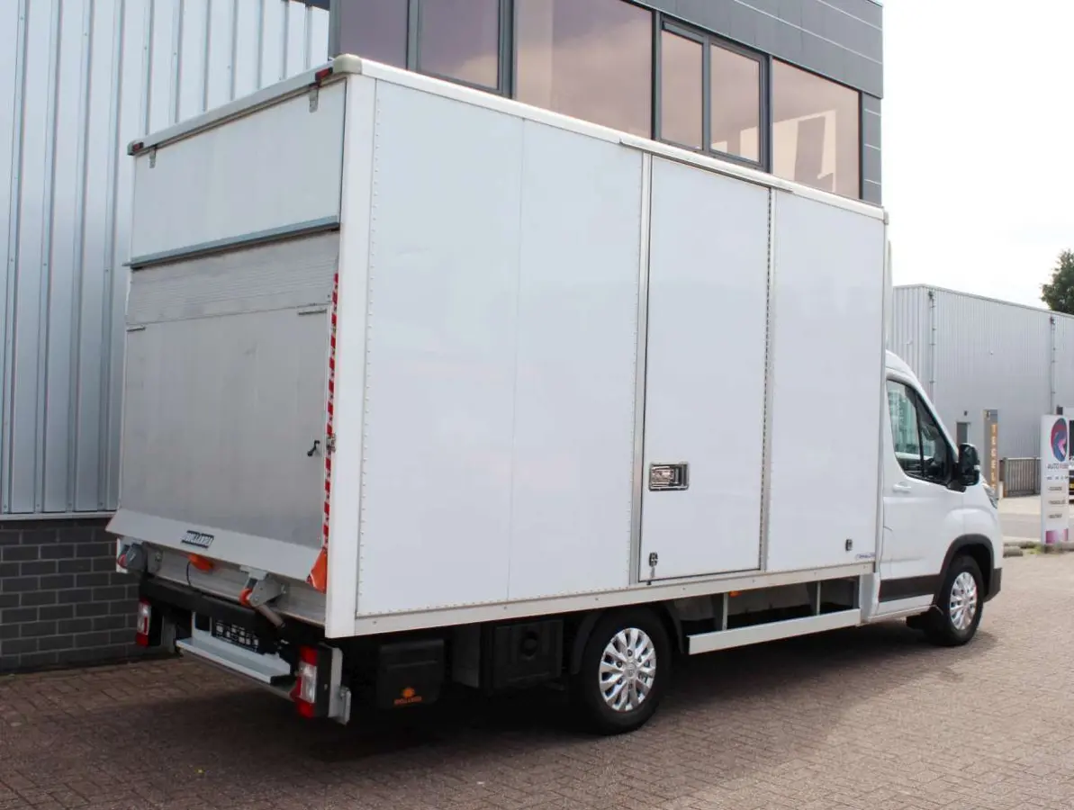 L3 65 kWh Elektrische Bakwagen Laadklep