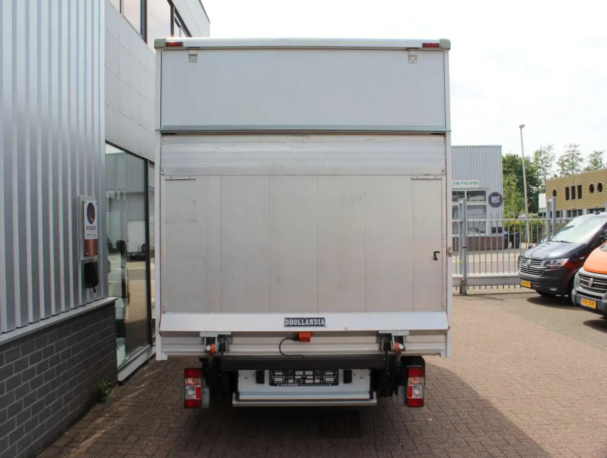 L3 65 kWh Elektrische Bakwagen Laadklep