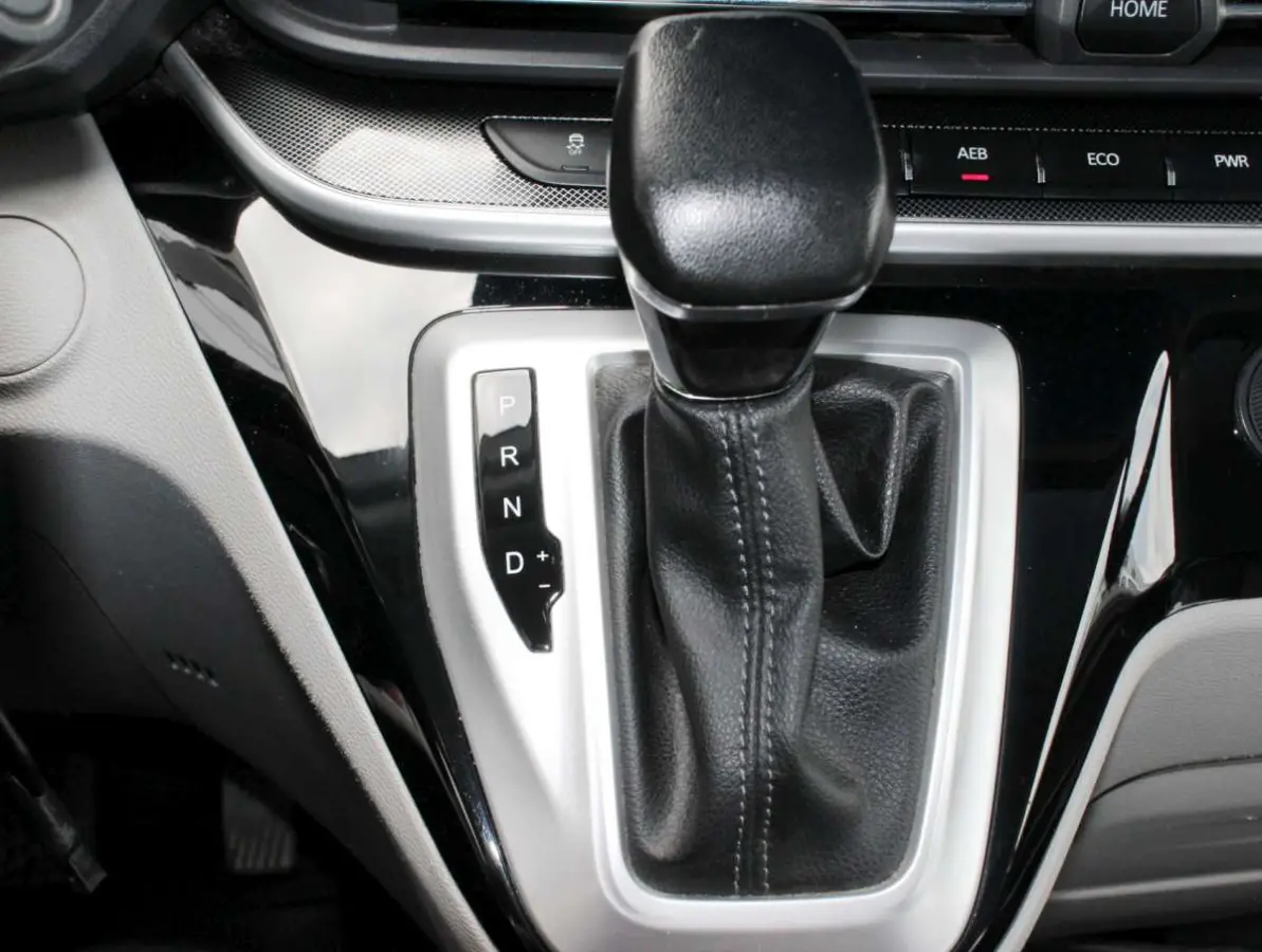L3 65 kWh Elektrische Bakwagen Laadklep