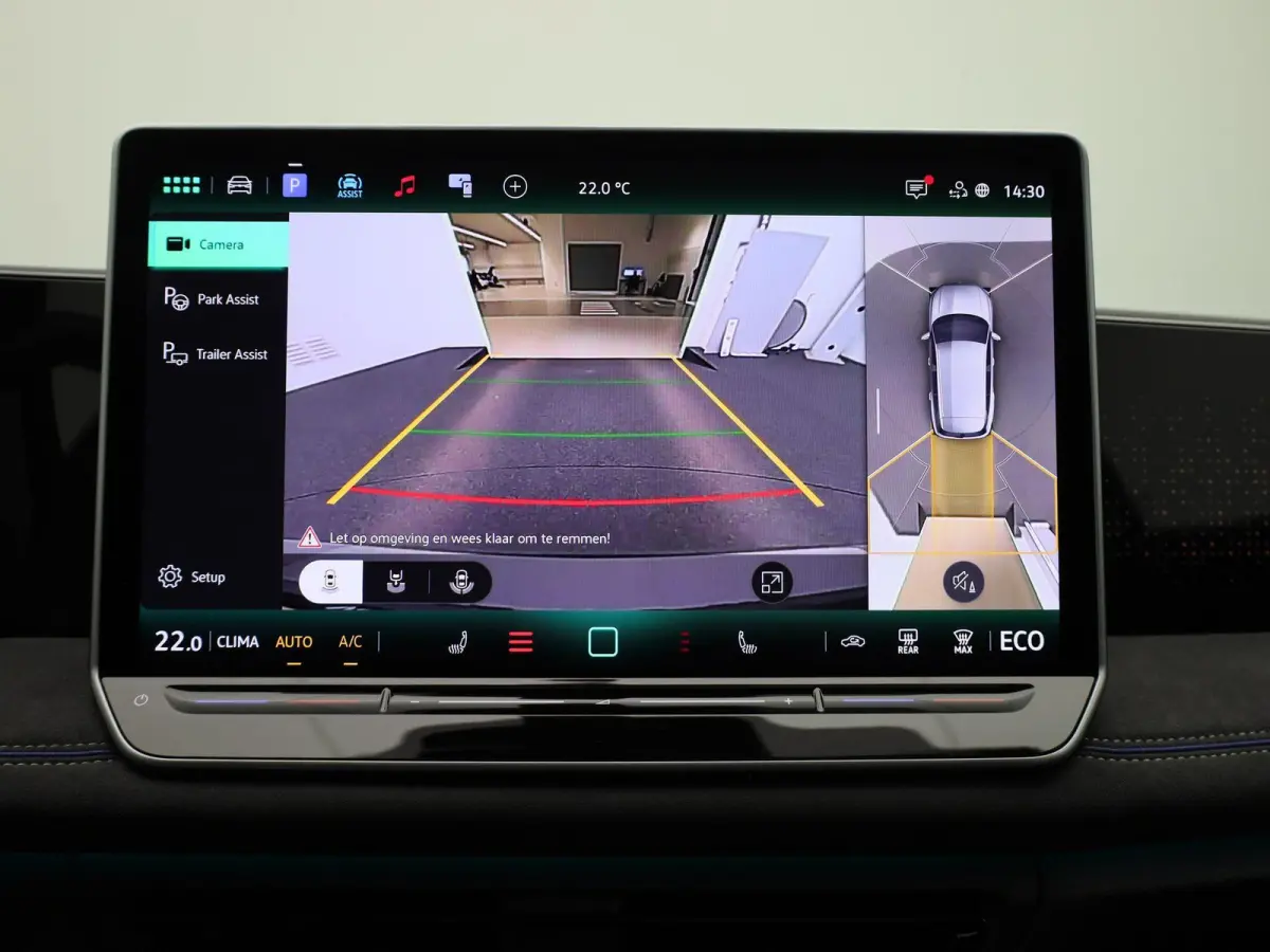 1.5 eHybrid R-Line Edition 272 PK| Origineel Nederlands | 1e Eigenaar | Panoramadak | Trekhaak | Navgatie | Achteruitrijcamera | Dodehoekdetectie | Achterklep Elektrisch
