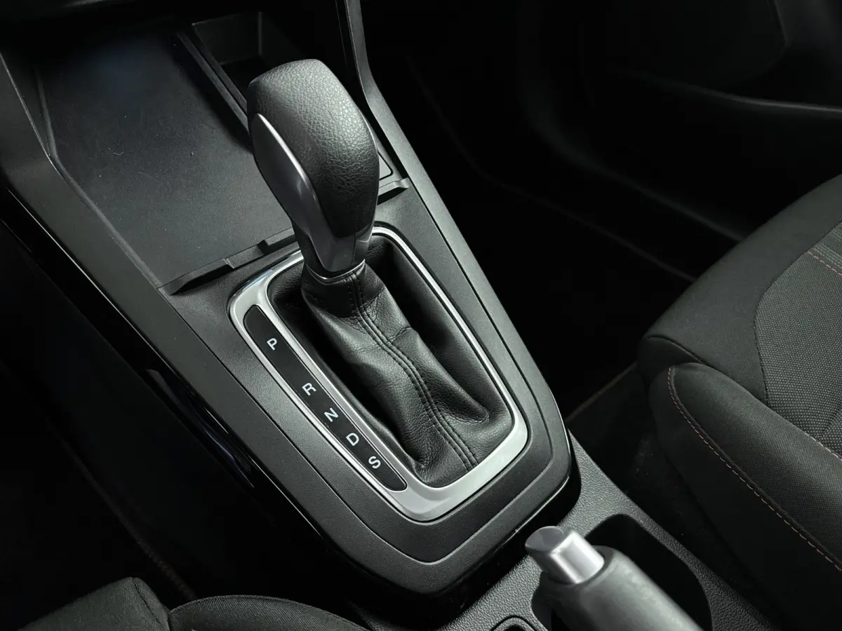 1.0 EcoBoost ST-Line Automaat | Winter Pakket | Camera | Draadloos Apple/Android Carplay |
