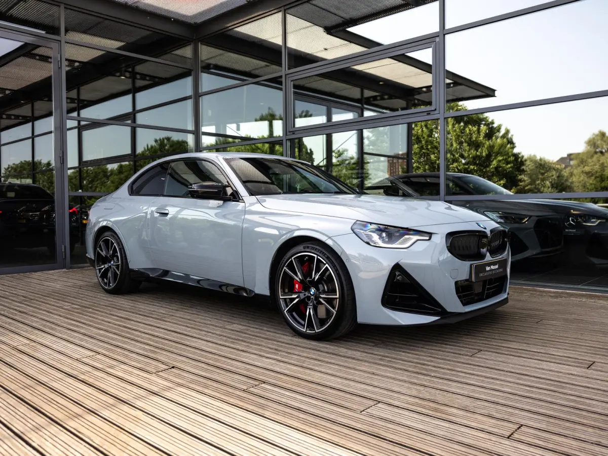 M240i xDrive | HARMAN KARDON | STOELMEMORY | ADAPTIEVE CRUISE CONTROL | INNOVATIE PAKKET | COMFORT PAKKET | BROOKLYN GRAU | 19 INCH JET BLACK |