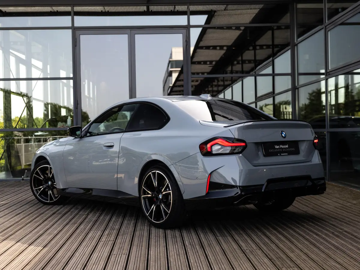 M240i xDrive | HARMAN KARDON | STOELMEMORY | ADAPTIEVE CRUISE CONTROL | INNOVATIE PAKKET | COMFORT PAKKET | BROOKLYN GRAU | 19 INCH JET BLACK |