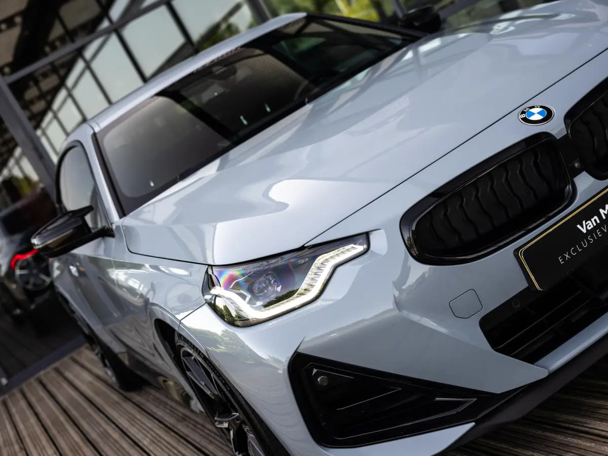 M240i xDrive | HARMAN KARDON | STOELMEMORY | ADAPTIEVE CRUISE CONTROL | INNOVATIE PAKKET | COMFORT PAKKET | BROOKLYN GRAU | 19 INCH JET BLACK |