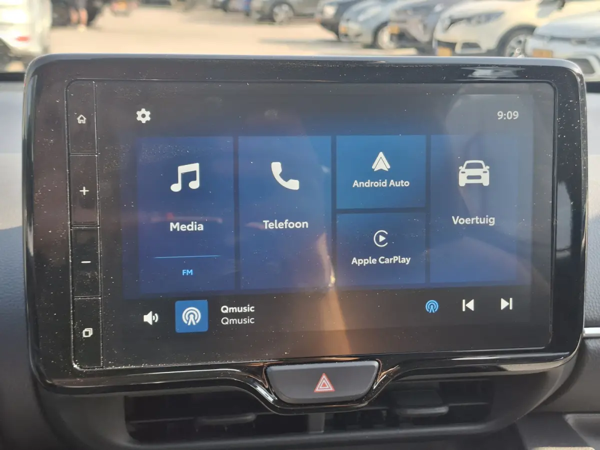 1.5 Hybrid 115 Active | Android Auto/Apple Carplay | LM Velgen 15" | Voorstoelen Verwarmd | Cruise Control Adaptief | Achteruitrijcamera | DAB |