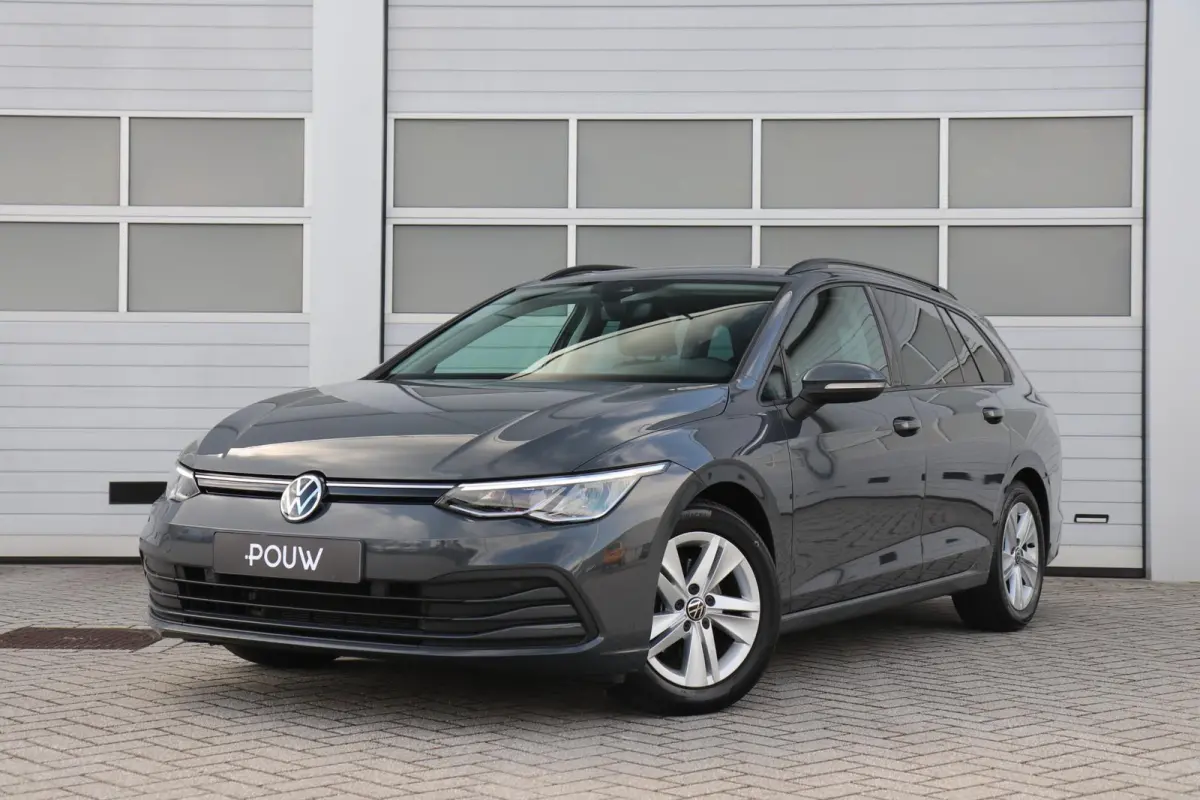 1.0 TSI 110pk Life | Navigatie | App Connect | Parkeersensoren | LED Verlichting | Trekhaak