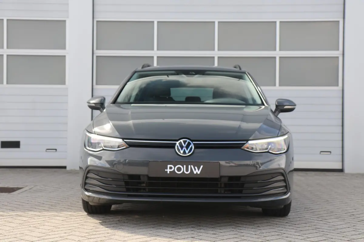 1.0 TSI 110pk Life | Navigatie | App Connect | Parkeersensoren | LED Verlichting | Trekhaak