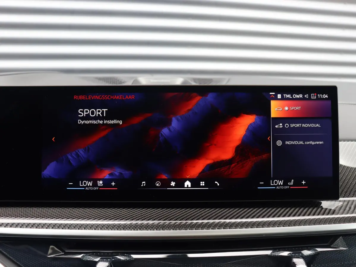 xDrive40i | M Sportpakket Pro | Bowers & Wilkins | Soft-Close | Panoramdak Sky Lounge |  Iconic Glow kristalkoplampen