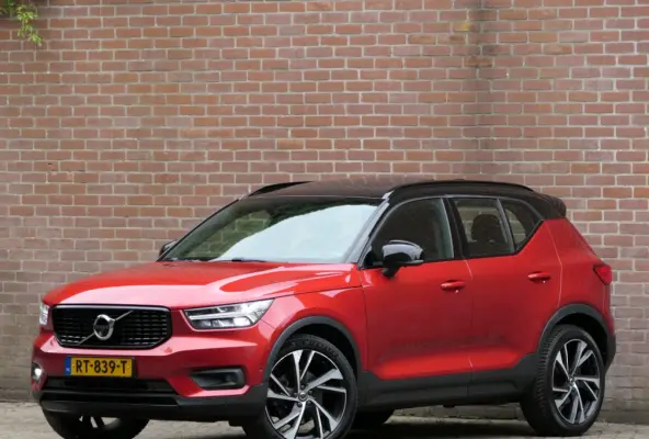 T5 AUT AWD R-Design Panoramadak / Harman/Kardon / Trekhaak / Cam