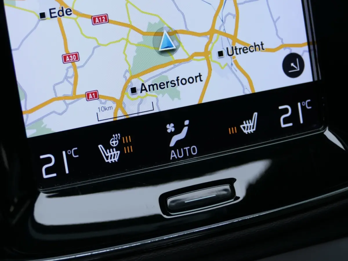 T5 AUT AWD R-Design Panoramadak / Harman/Kardon / Trekhaak / Cam