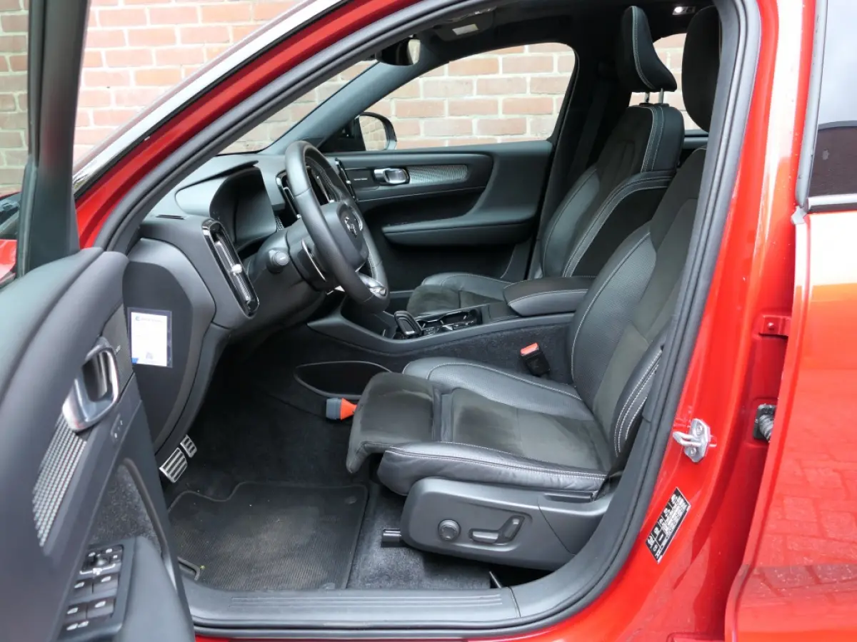 T5 AUT AWD R-Design Panoramadak / Harman/Kardon / Trekhaak / Cam