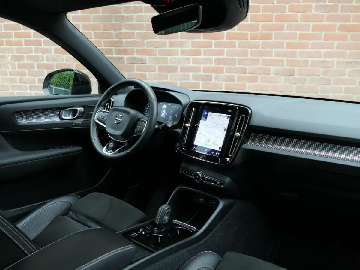 T5 AUT AWD R-Design Panoramadak / Harman/Kardon / Trekhaak / Cam