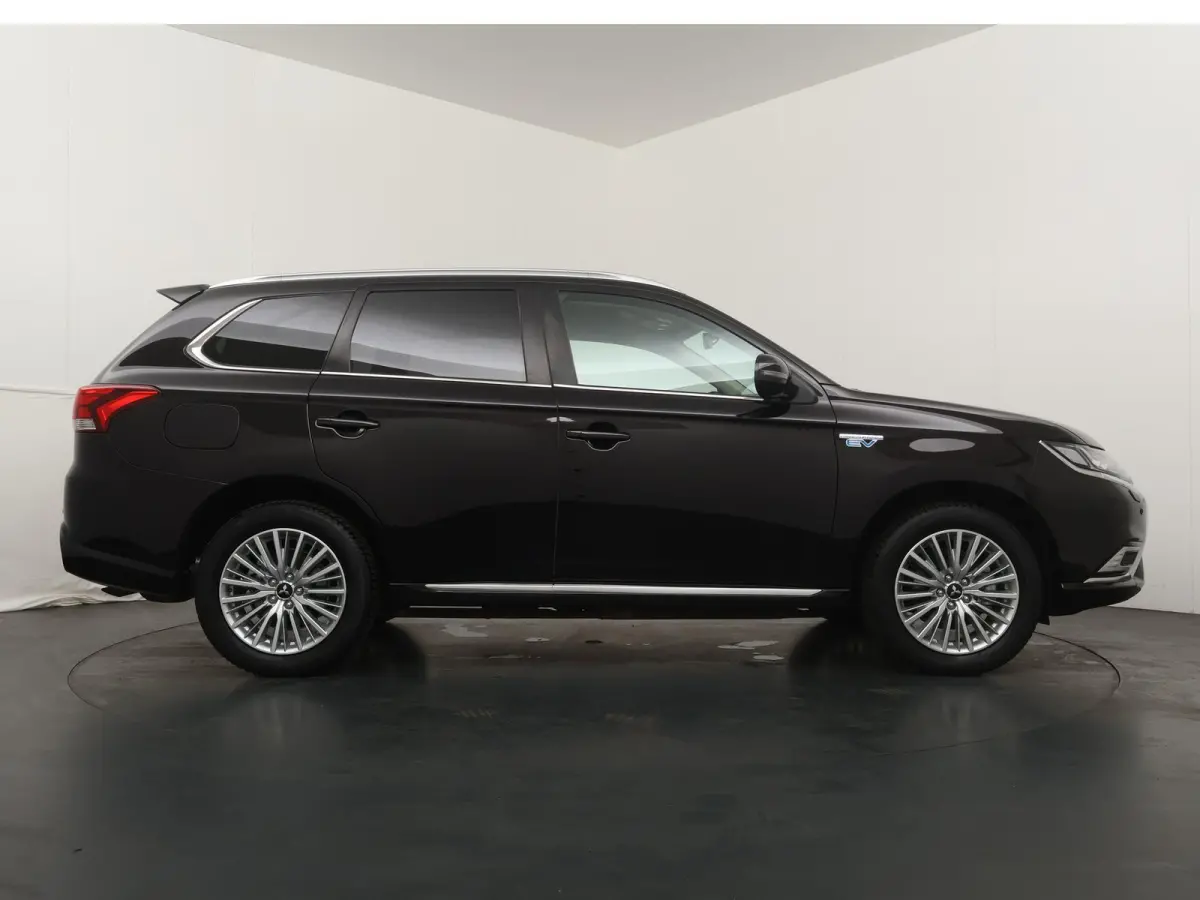 2.4 PHEV Intense | Half leder | Stoelverw. | Standkachel |