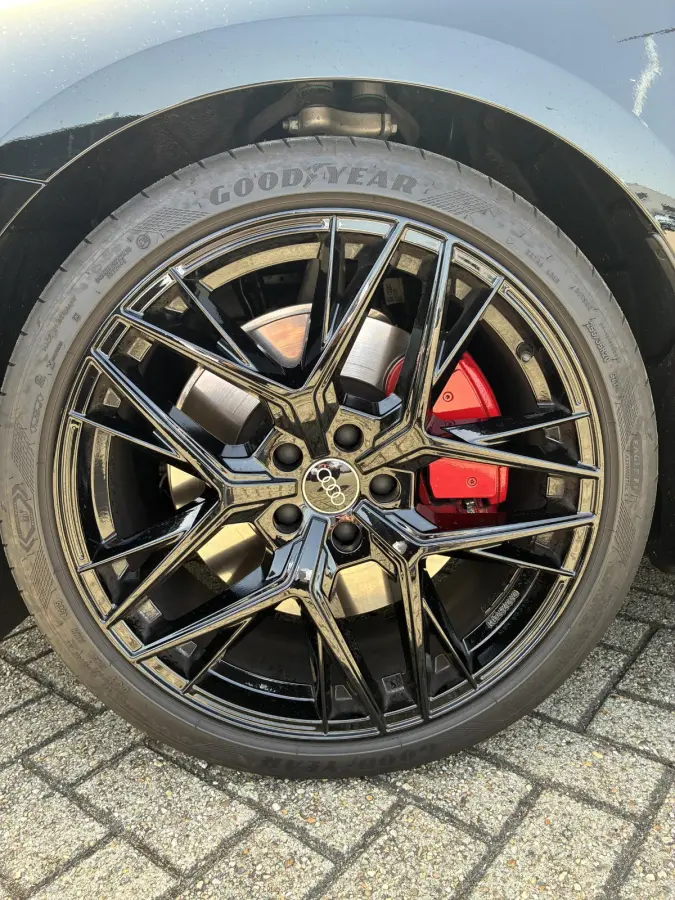 Avant 2.0 quattro S edition Navigatie | Trekhaak | 20" Lm Velgen | Achteruitrij Camera | Apple Carplay | Optiek pakket Zwart | Airco