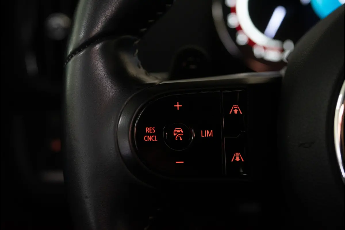 Mini 2.0 John Cooper Works ALL4 Classic 306PK | Harman/Kardon | Sfeer | HUD | Keyless | 12 MND Garantie