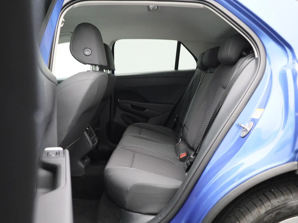 1.5 eTsi Life First Edition 116 PK| Origineel Nederlands | 1 Eigenaar | Achteruitrijcamera | Dodehoekdetectie | Apple Carplay | Climatronic | Parkeersensoren Voor & Achter