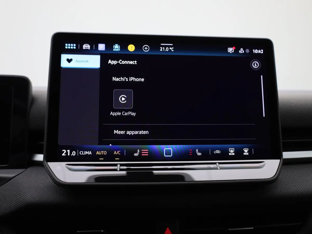 1.5 eTsi Life First Edition 116 PK| Origineel Nederlands | 1 Eigenaar | Achteruitrijcamera | Dodehoekdetectie | Apple Carplay | Climatronic | Parkeersensoren Voor & Achter