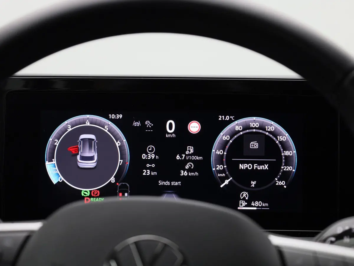 1.5 eTsi Life First Edition 116 PK| Origineel Nederlands | 1 Eigenaar | Achteruitrijcamera | Dodehoekdetectie | Apple Carplay | Climatronic | Parkeersensoren Voor & Achter