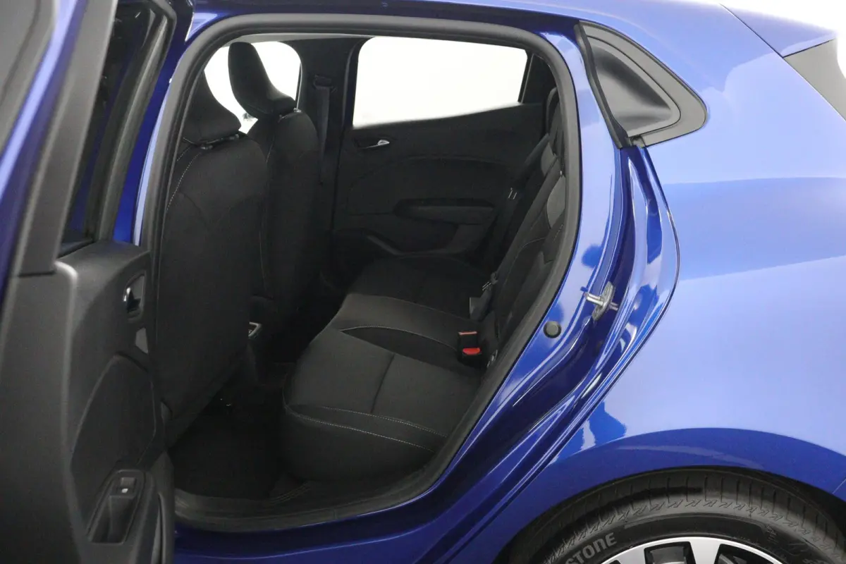 1.6 HEV Intense | € 6.600 Korting! | Achteruitrijcamera | Apple Carplay/Android Auto | Climate Control | Cruise Control | Stoelverwarming