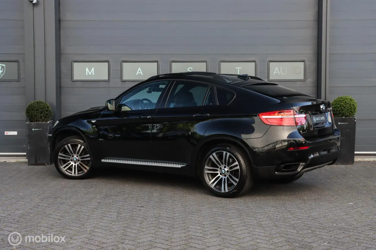 M50d|Schuifdak|HUD|Soft close|LED|Memory|4-zone climate
