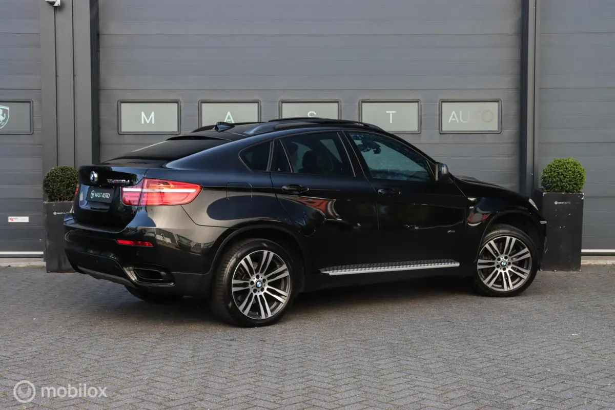 M50d|Schuifdak|HUD|Soft close|LED|Memory|4-zone climate