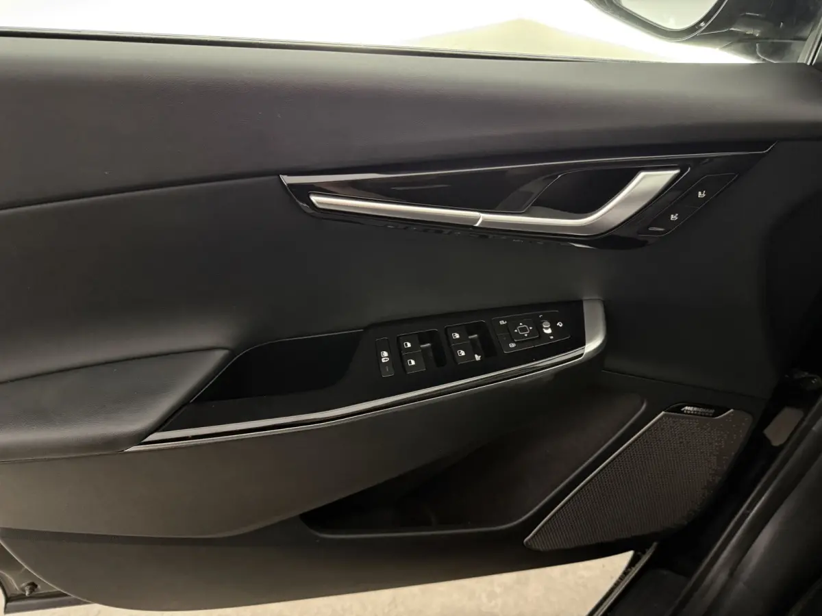 Plus 77.4 kWh | Snelladen | SOH 94% | Virtual | Camera | Sfeer | Carplay | Memory | Cruise | NAP