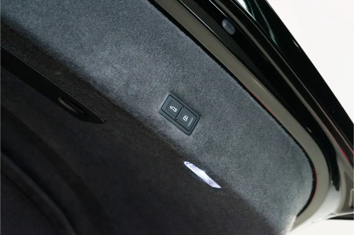 4.0 V8 Hybrid 789PK | NERO HELENE | BTW | IMPACT PPF | 3D B&O | ANIMA | Service Package 5YR | 3 JAAR FABRIEKSGARANTIE GERESERVEERD