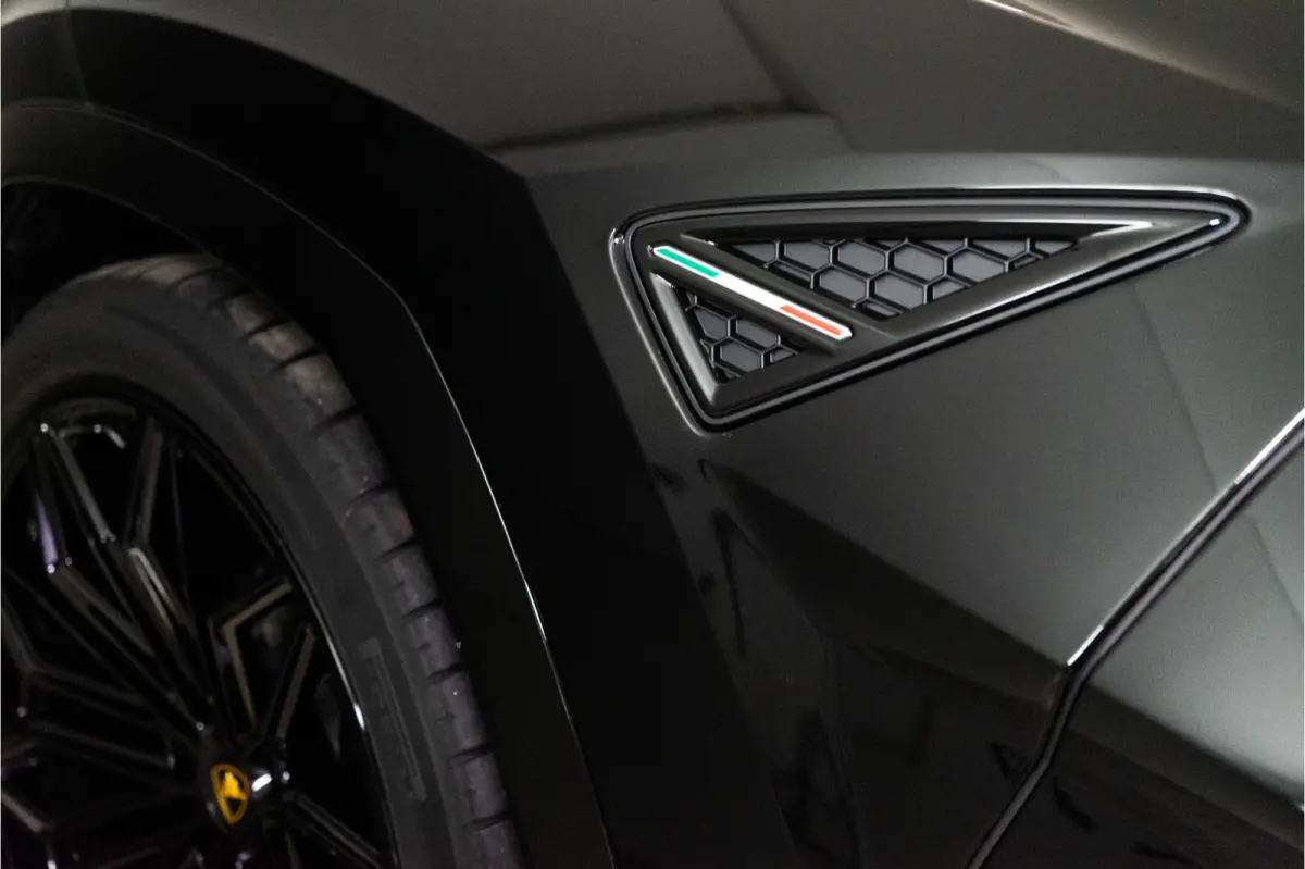 4.0 V8 Hybrid 789PK | NERO HELENE | BTW | IMPACT PPF | 3D B&O | ANIMA | Service Package 5YR | 3 JAAR FABRIEKSGARANTIE GERESERVEERD
