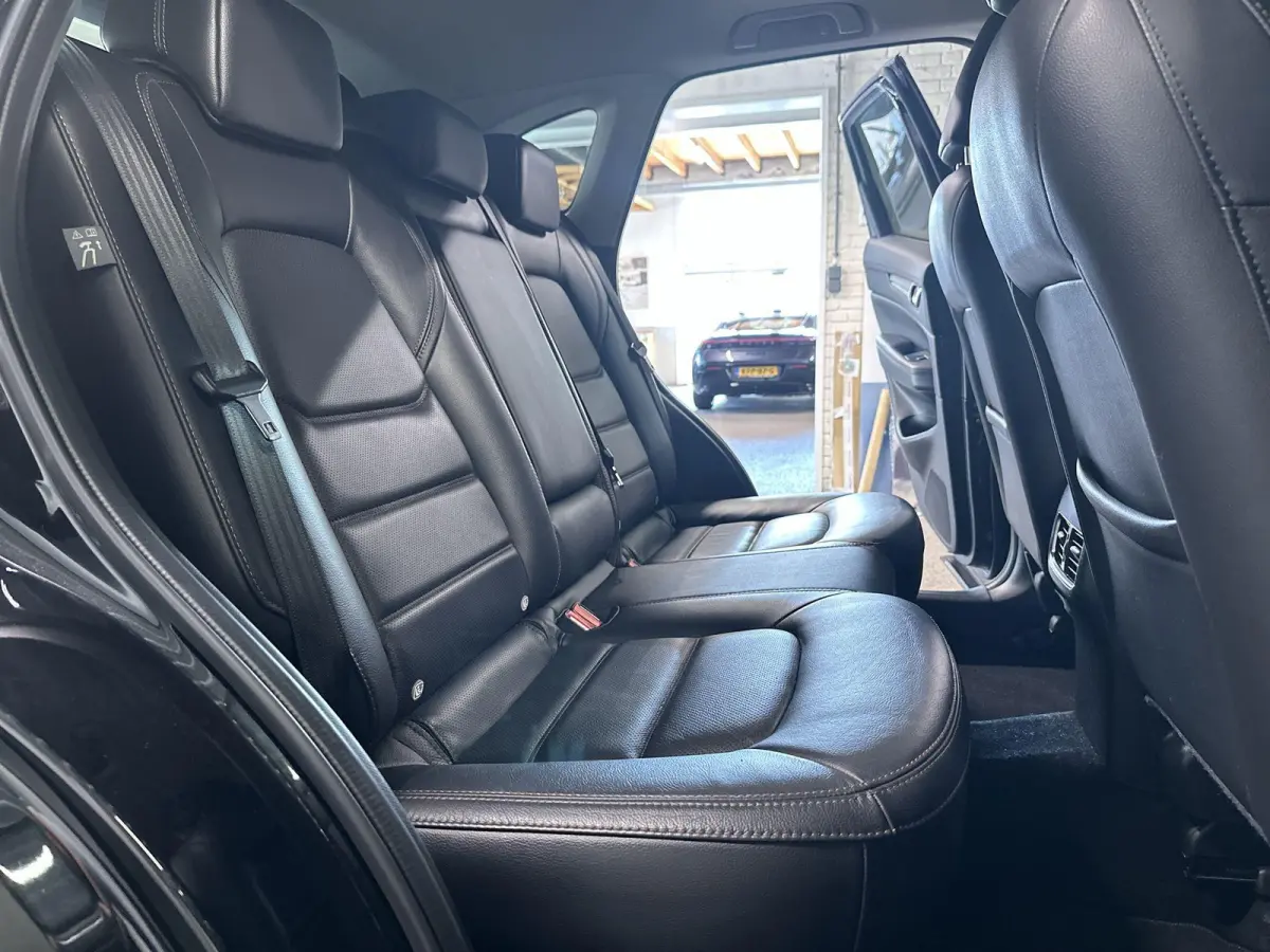 2.5 SkyActiv-G 194 Luxury Automaat | Leder | Bose | Schuifdak