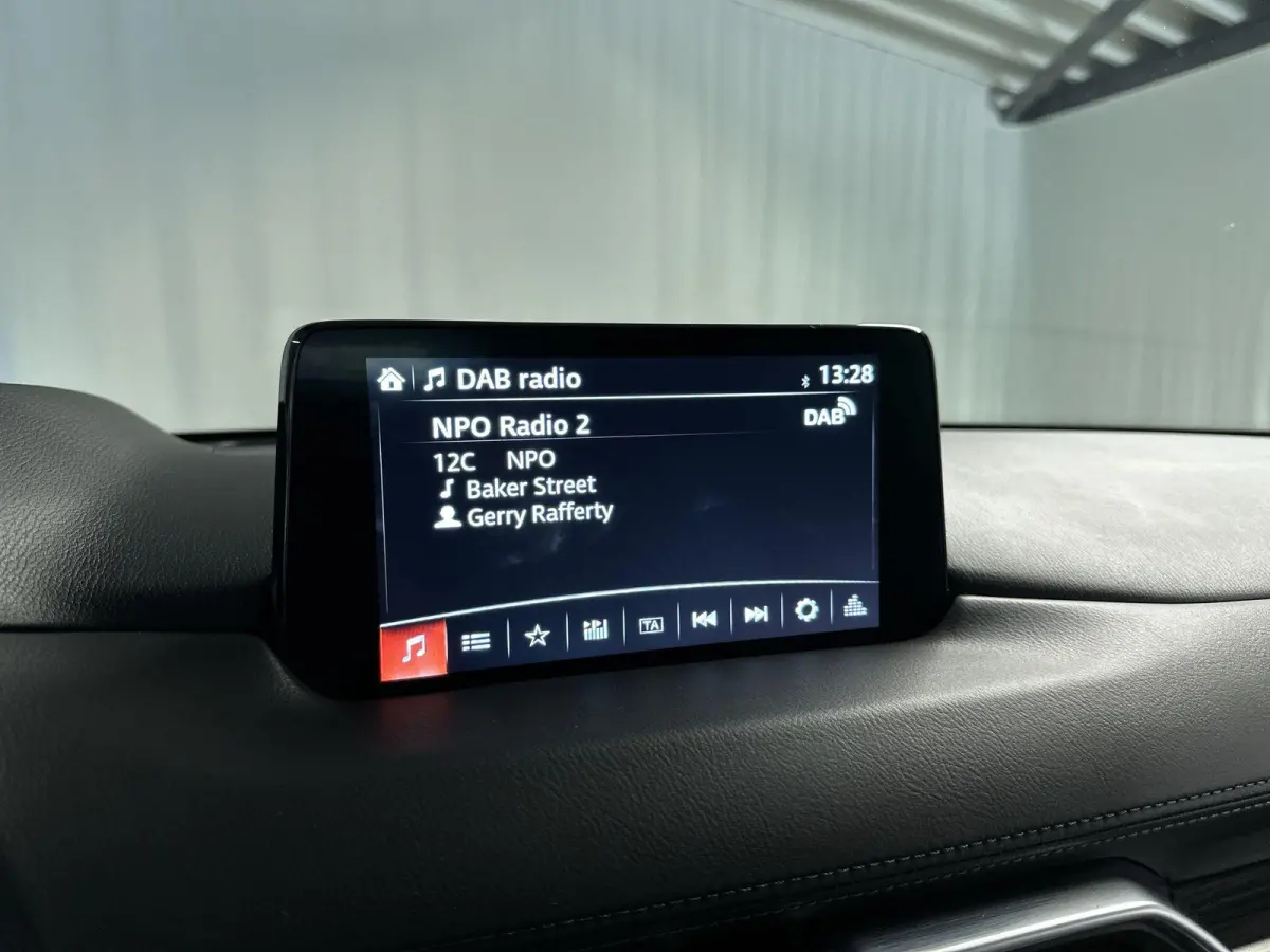 2.5 SkyActiv-G 194 Luxury Automaat | Leder | Bose | Schuifdak