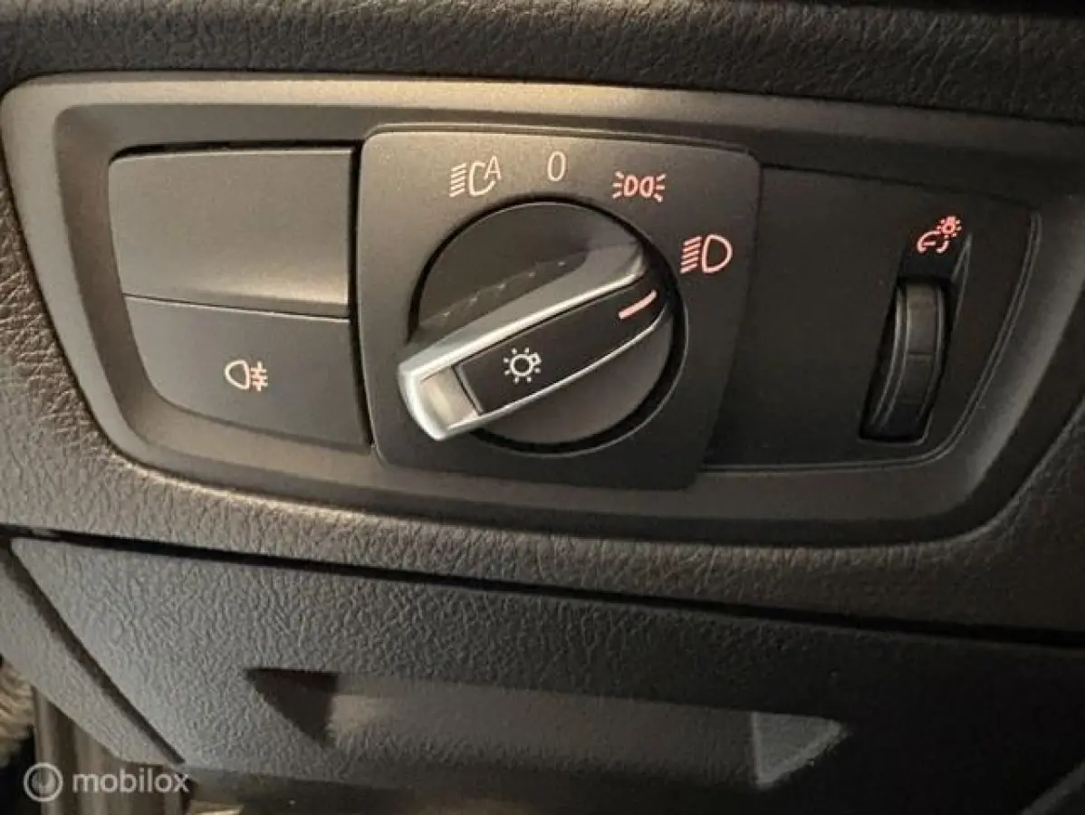 218i High Executive Edition M-SPORT NL Auto