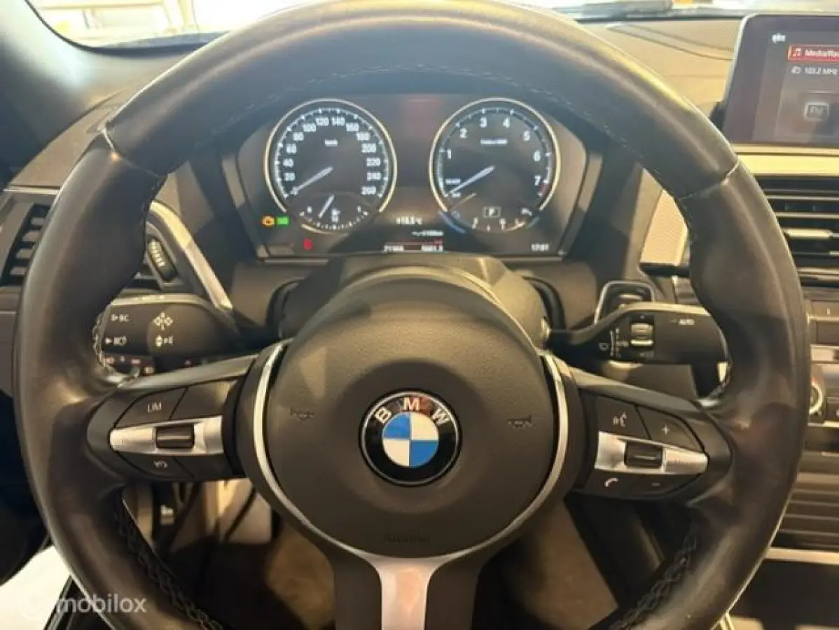 218i High Executive Edition M-SPORT NL Auto