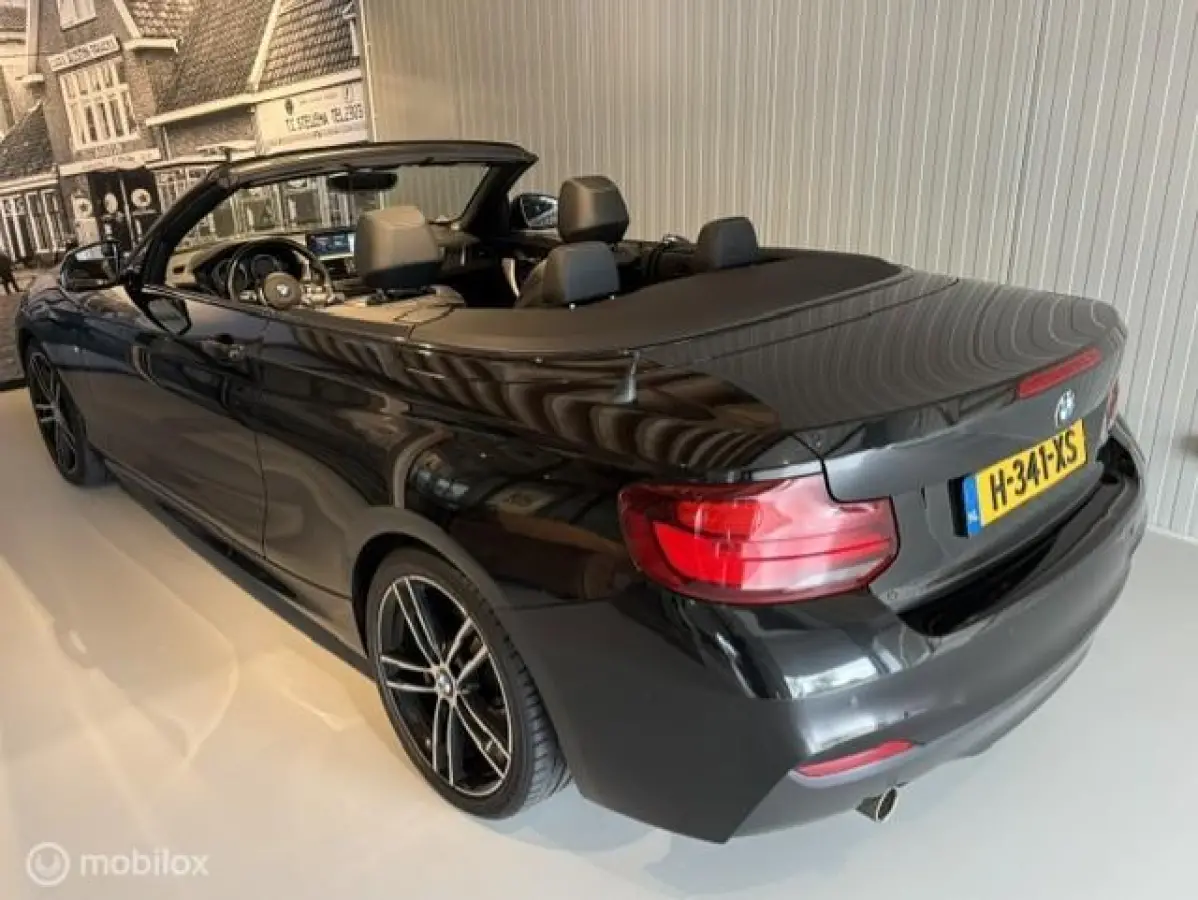 218i High Executive Edition M-SPORT NL Auto