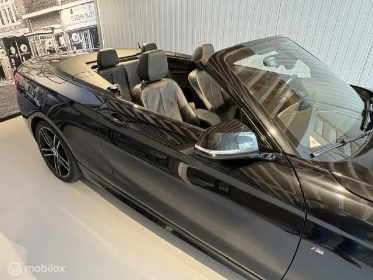 218i High Executive Edition M-SPORT NL Auto