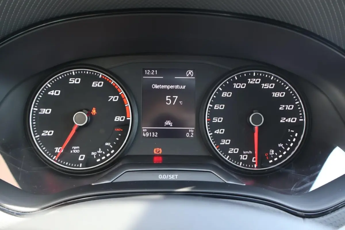 1.0 EcoTSI 95pk Style | Trekhaak | Cruise control | Carplay | PDC
