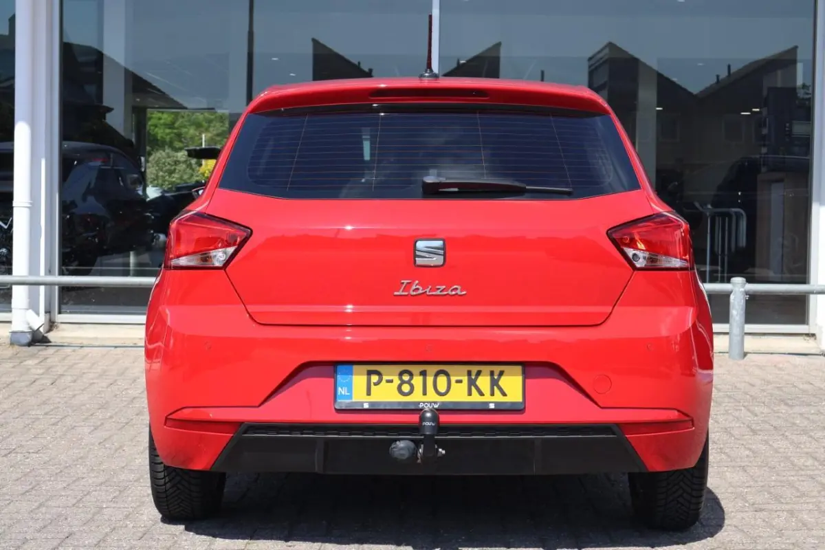 1.0 EcoTSI 95pk Style | Trekhaak | Cruise control | Carplay | PDC