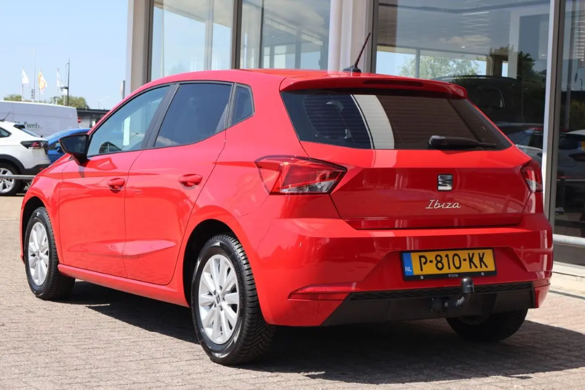 1.0 EcoTSI 95pk Style | Trekhaak | Cruise control | Carplay | PDC
