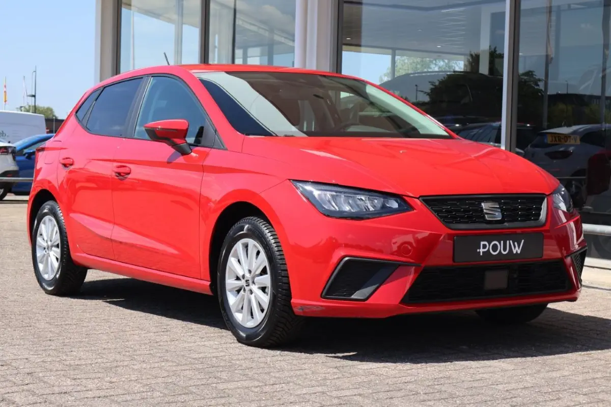 1.0 EcoTSI 95pk Style | Trekhaak | Cruise control | Carplay | PDC