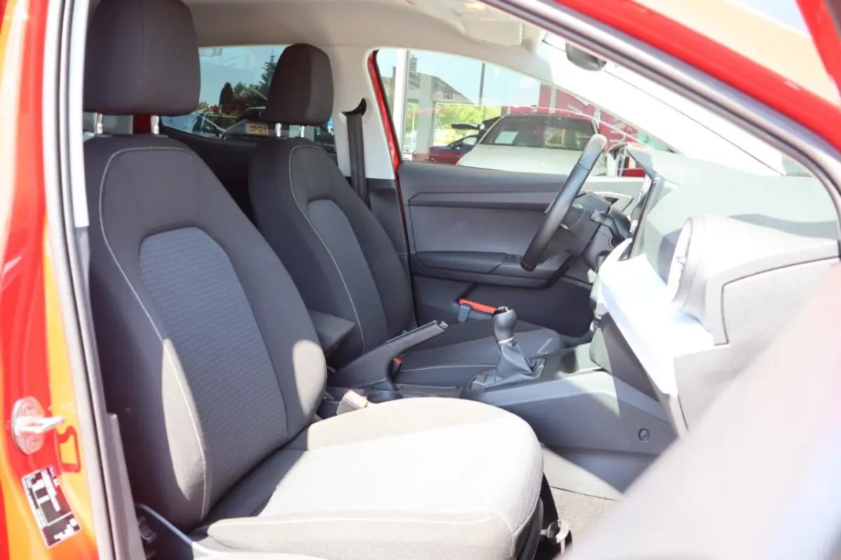 1.0 EcoTSI 95pk Style | Trekhaak | Cruise control | Carplay | PDC