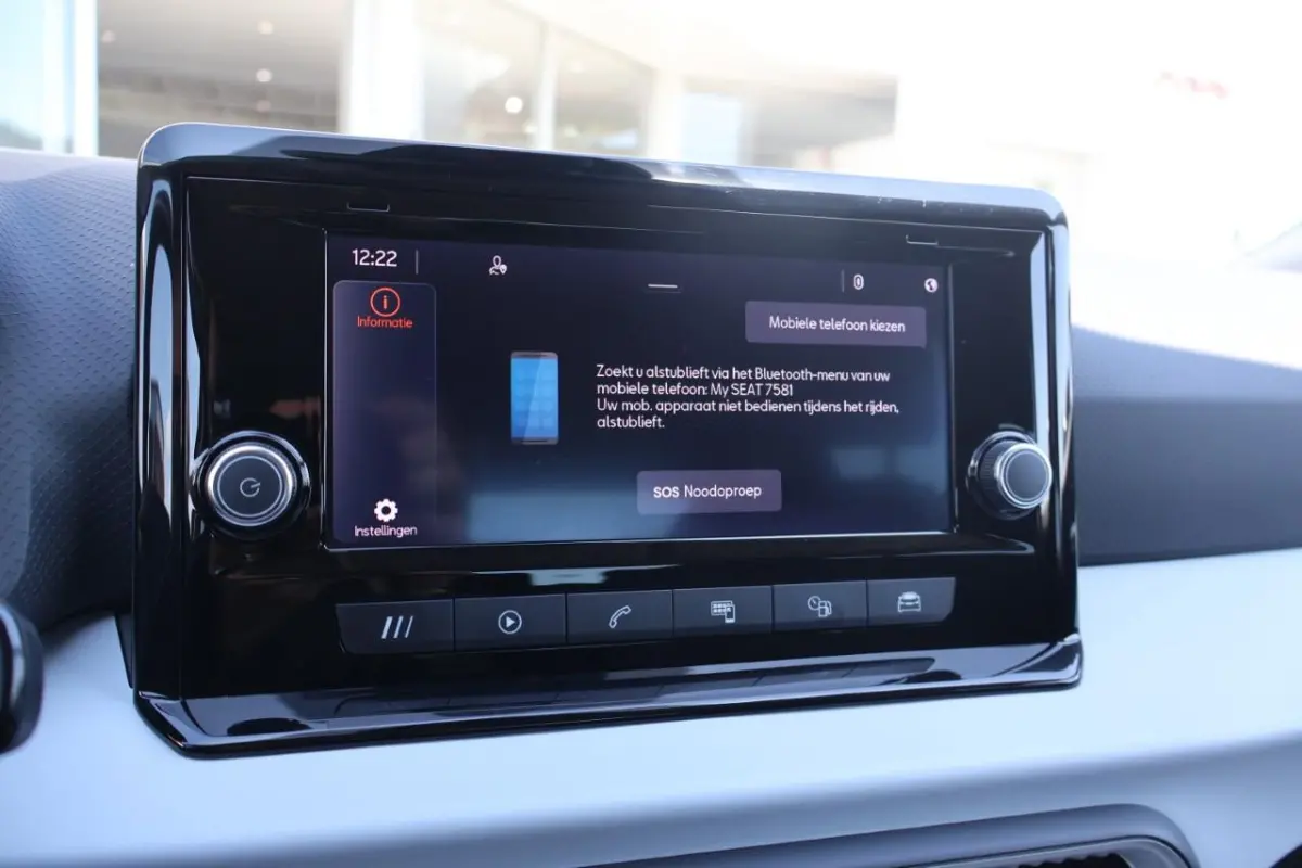 1.0 EcoTSI 95pk Style | Trekhaak | Cruise control | Carplay | PDC