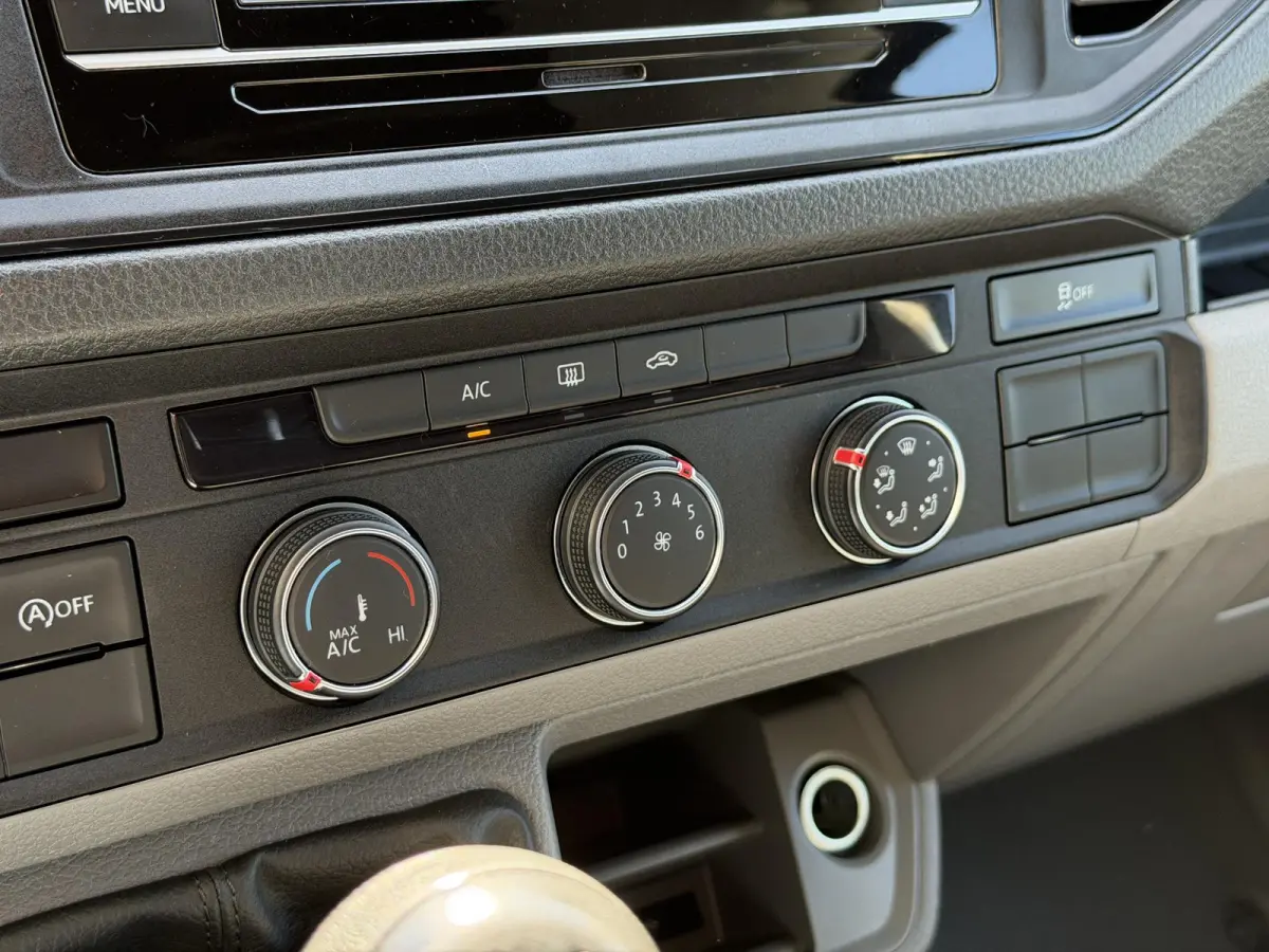 35 2.0 TDI L3H3*NAVI*CAM*CARPLAY*A/C*CRUISE*3PERS