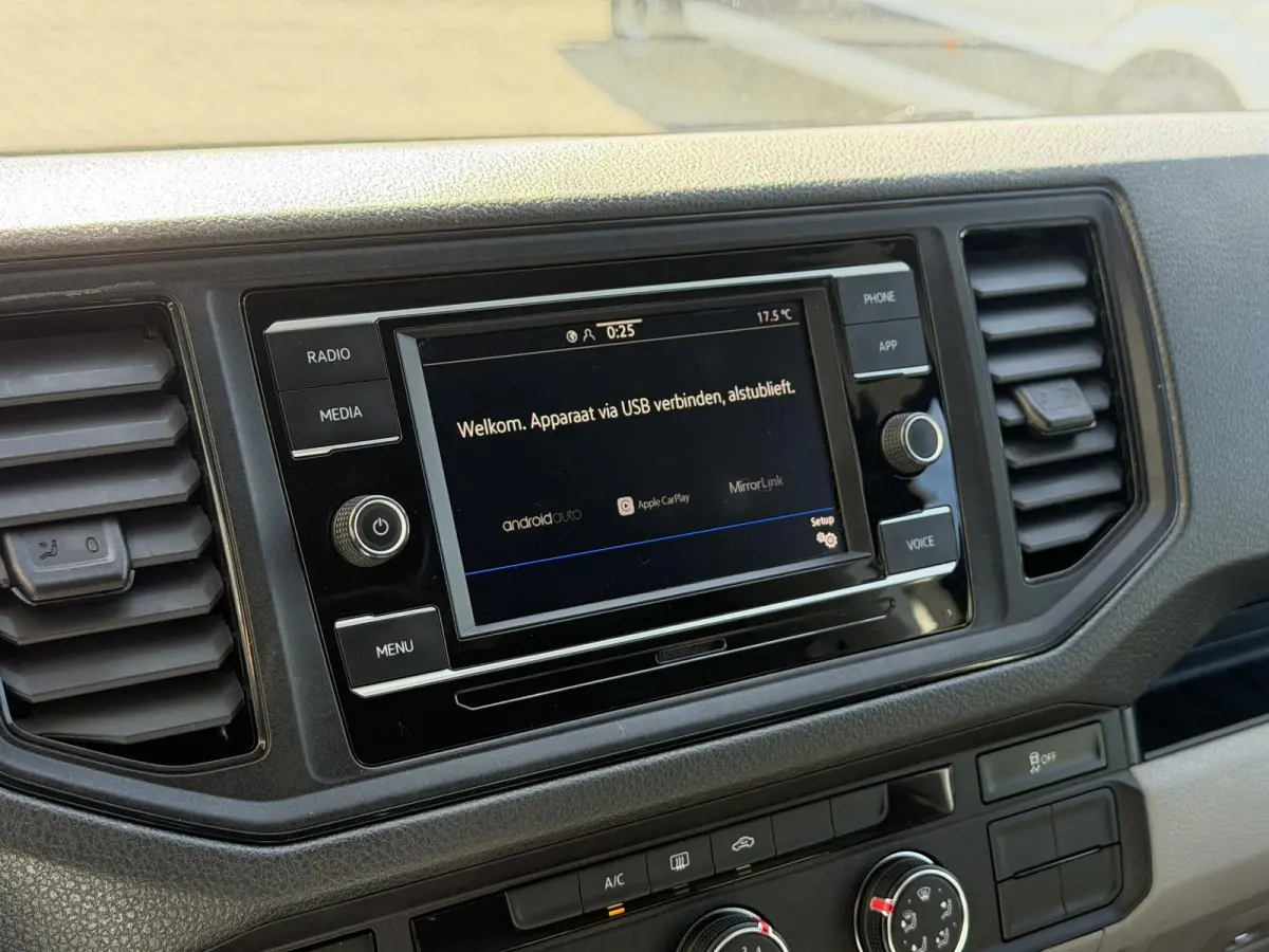 35 2.0 TDI L3H3*NAVI*CAM*CARPLAY*A/C*CRUISE*3PERS