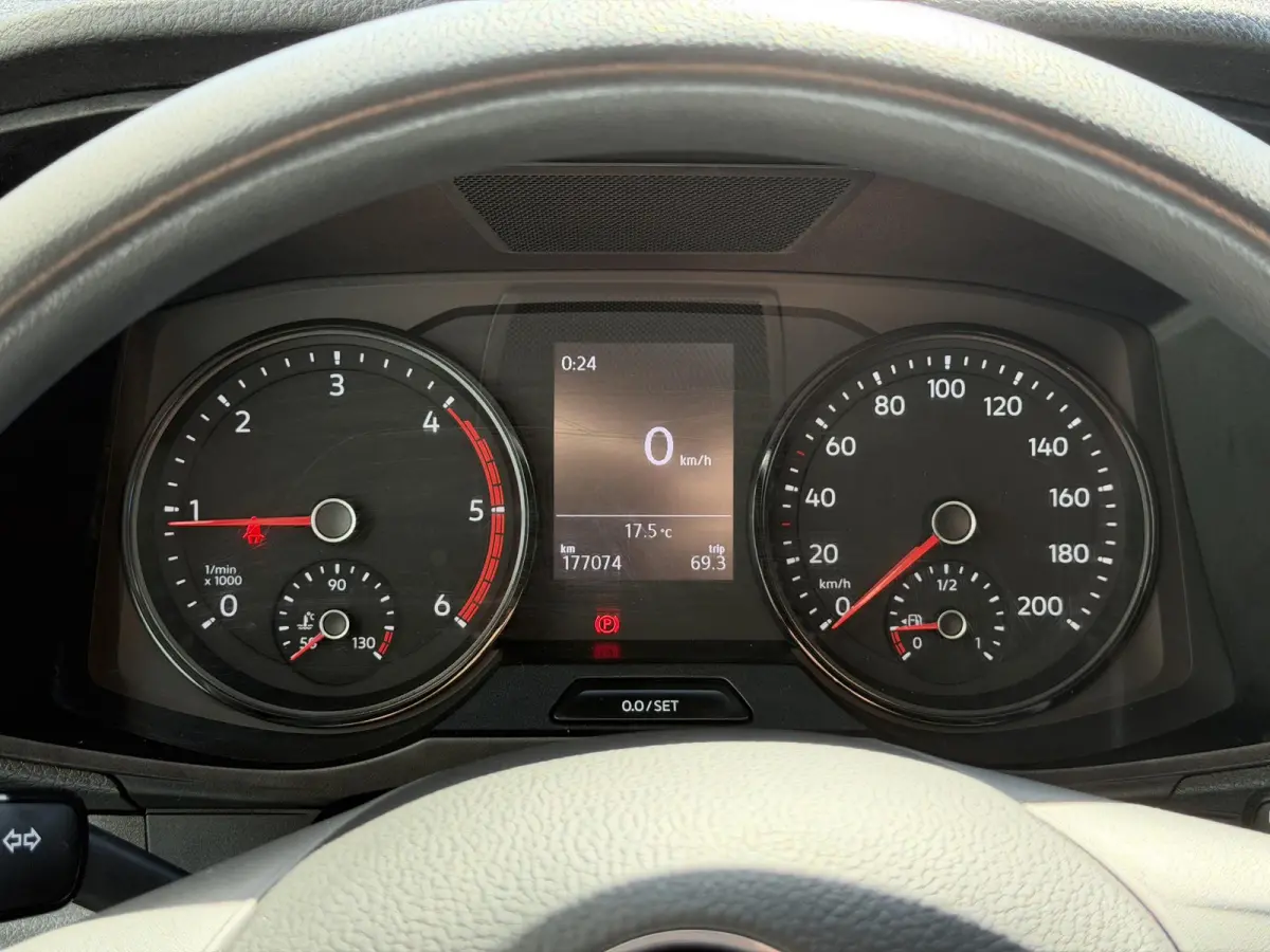35 2.0 TDI L3H3*NAVI*CAM*CARPLAY*A/C*CRUISE*3PERS