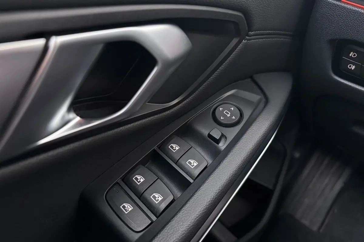 320i M-Sport Shadow Line M-Sportstoelen Stoelverw Carplay 18'LMV