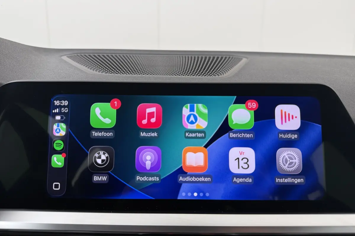 320i M-Sport Shadow Line M-Sportstoelen Stoelverw Carplay 18'LMV