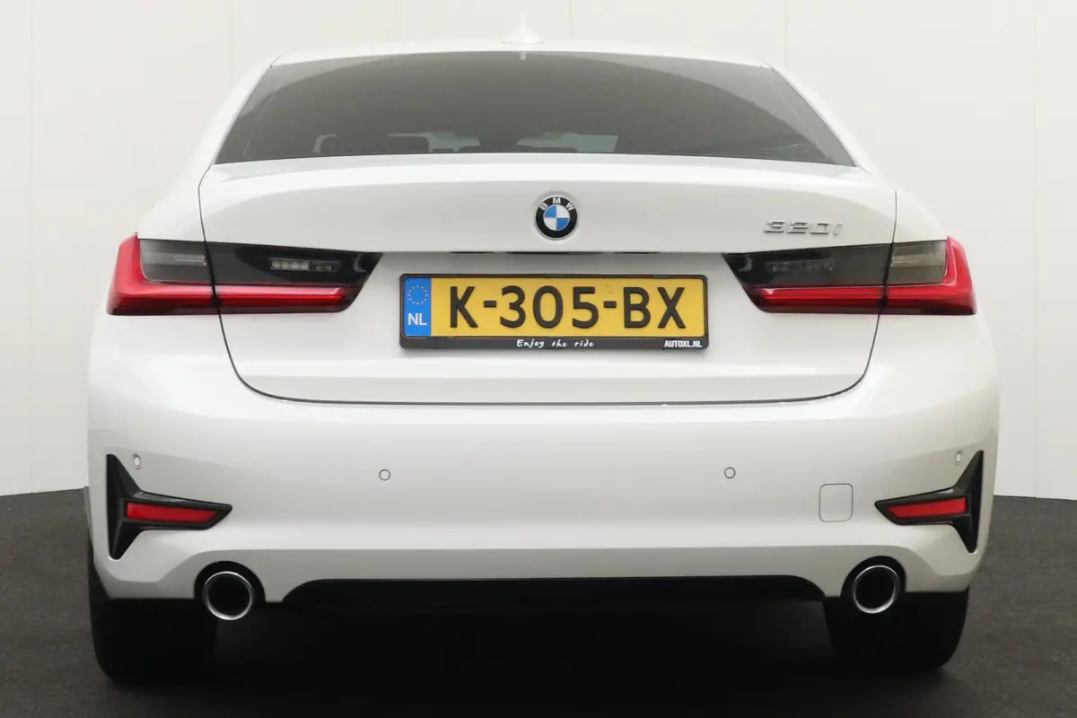 320i M-Sport Shadow Line M-Sportstoelen Stoelverw Carplay 18'LMV